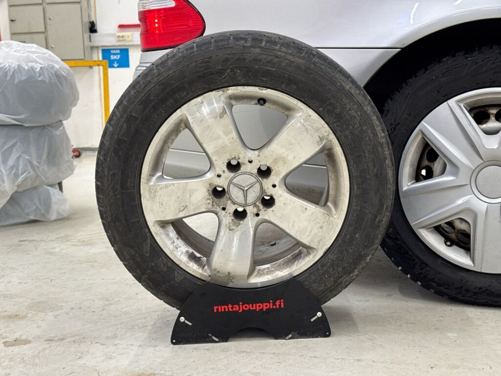 Mercedes-Benz E 2004 Hopea