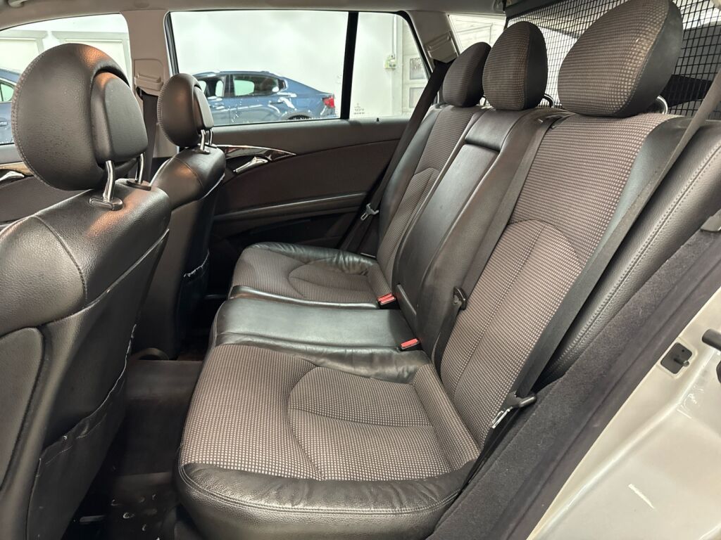 Mercedes-Benz E 2004 Hopea