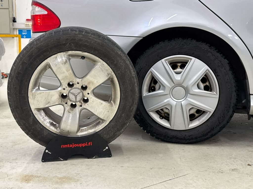 Mercedes-Benz E 2004 Hopea