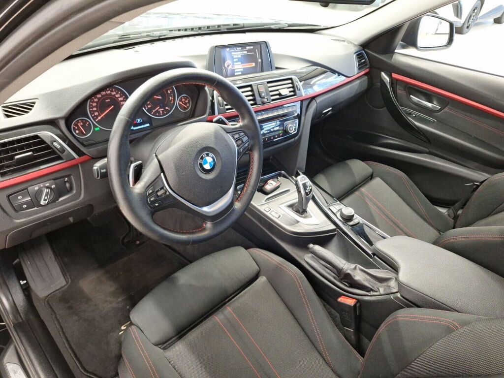 BMW 330 2016 Musta
