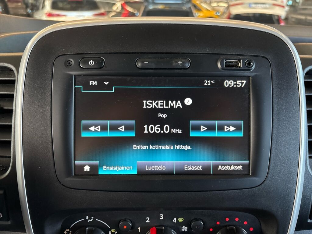 Renault Trafic 2020 Valkoinen