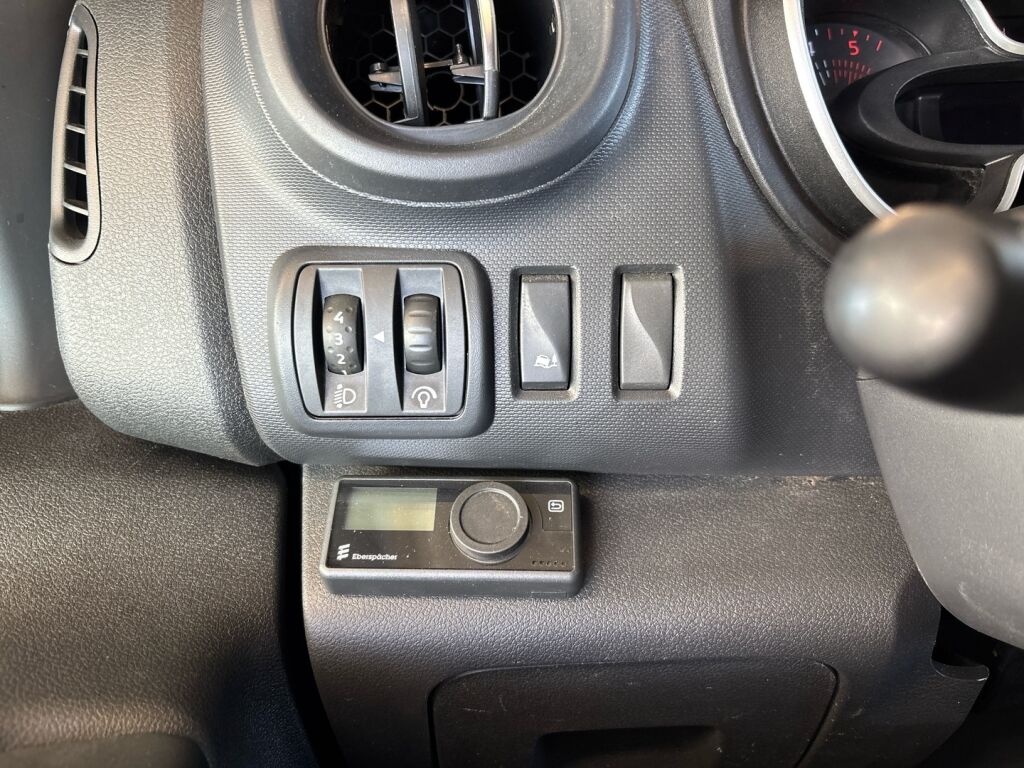 Renault Trafic 2020 Valkoinen