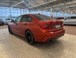 BMW 330 2020 Oranssi