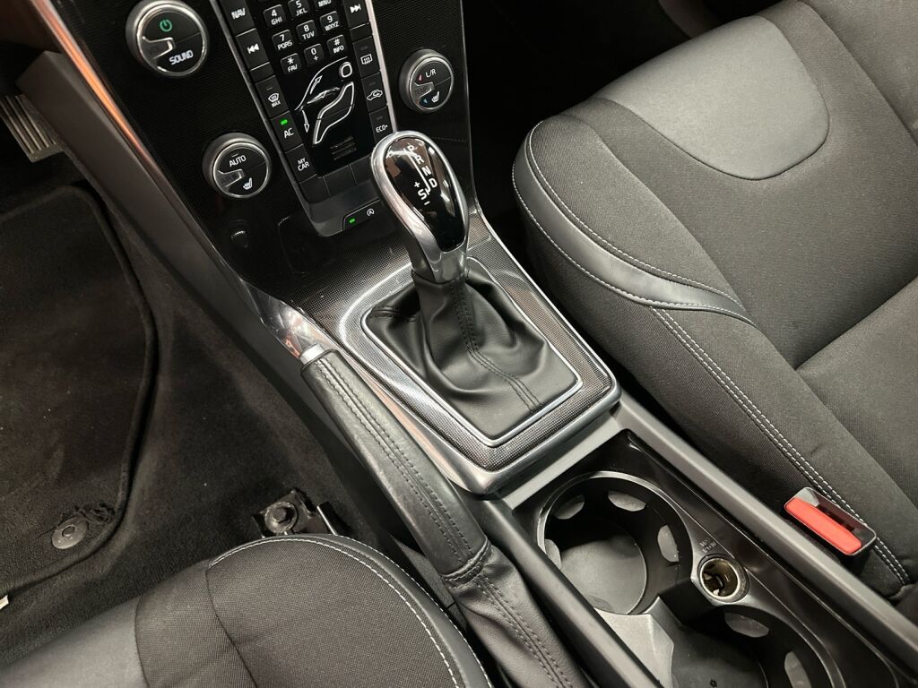 Volvo V40 2016 Valkoinen