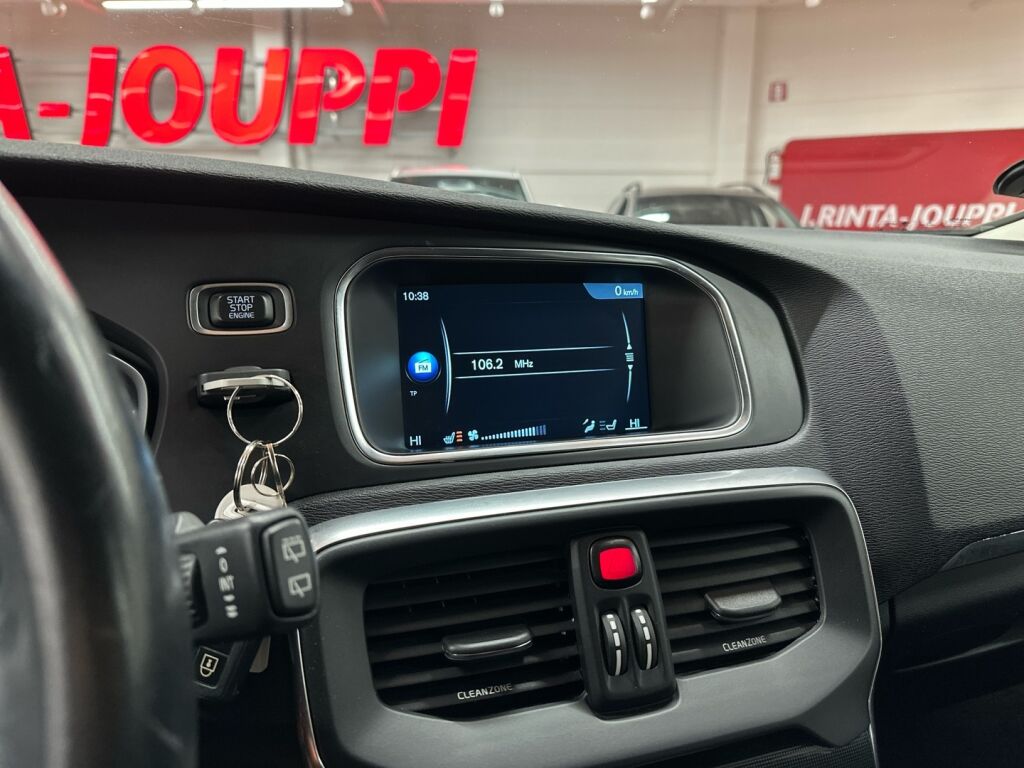 Volvo V40 2016 Valkoinen