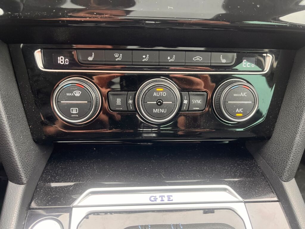Volkswagen Passat 2017 Sininen