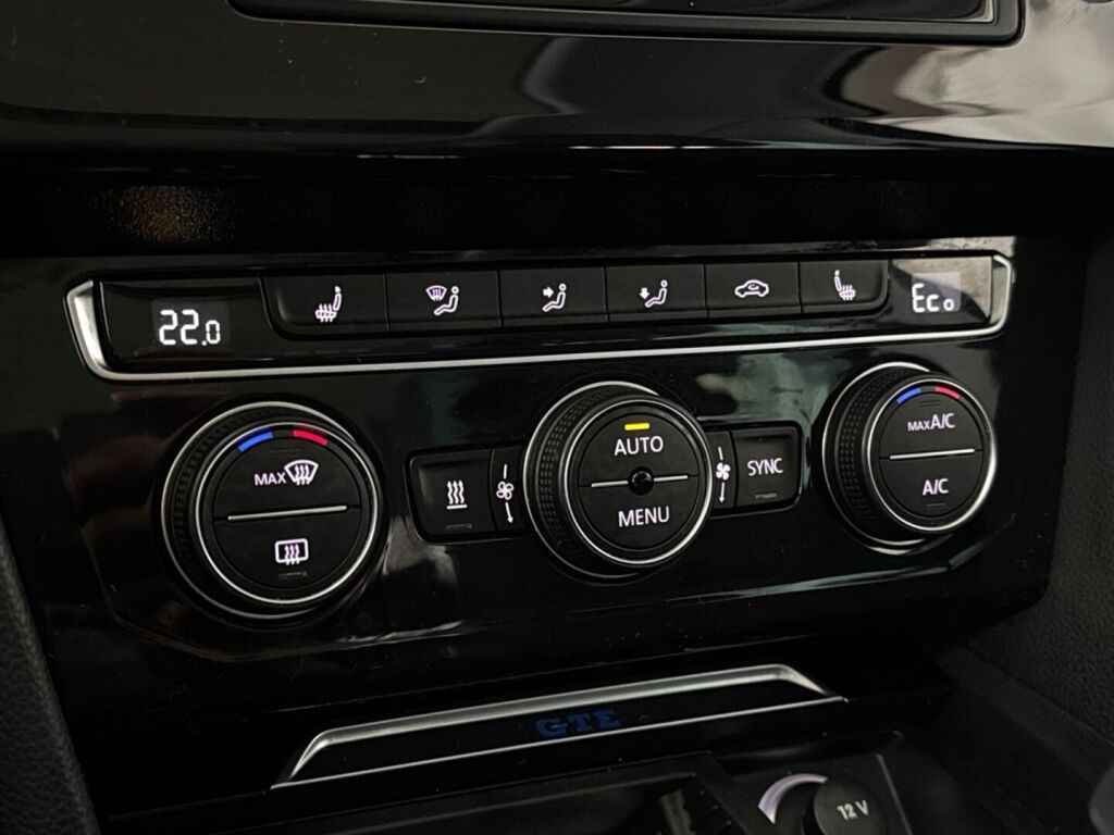 Volkswagen Passat 2017 Sininen