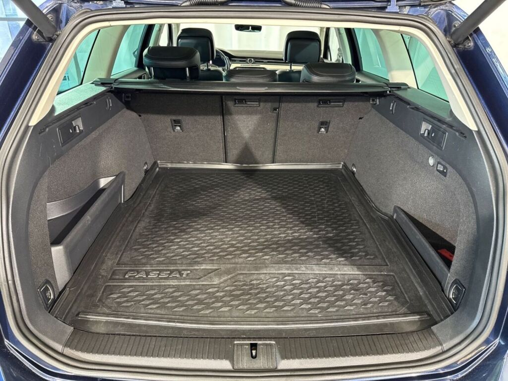 Volkswagen Passat 2017 Sininen