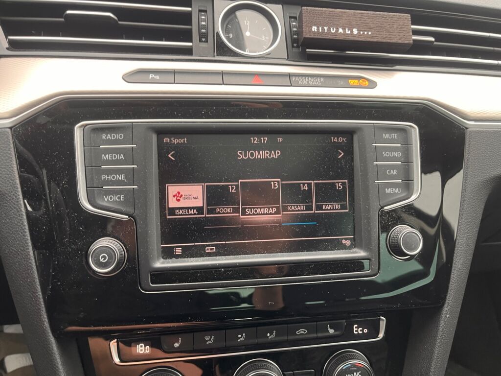Volkswagen Passat 2017 Sininen