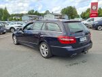 Mercedes-Benz E 2011 Sininen