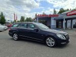 Mercedes-Benz E 2011 Sininen