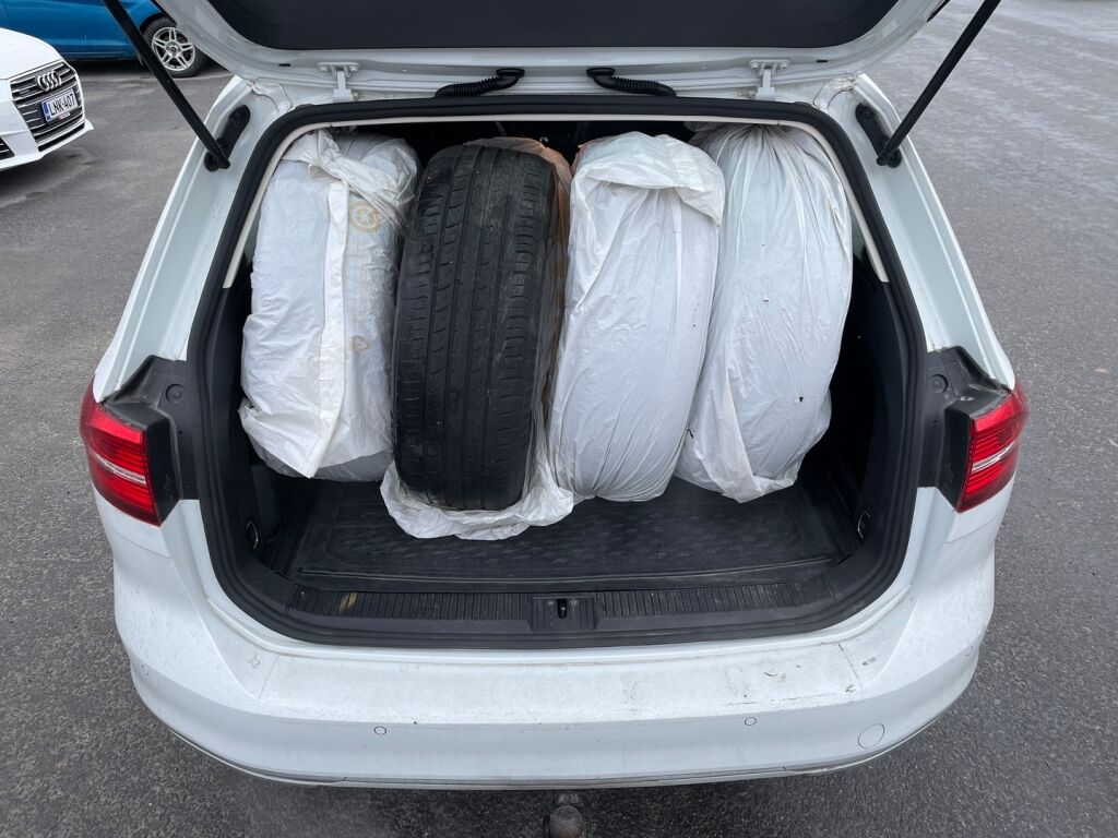 Volkswagen Passat 2019 Valkoinen