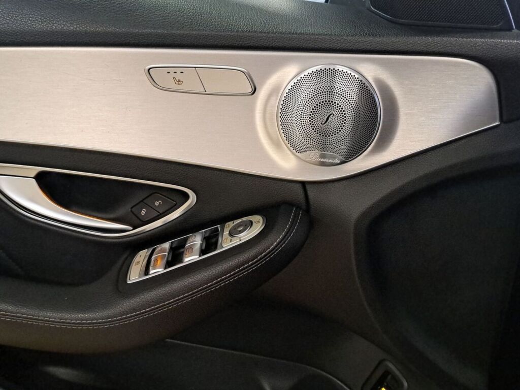 Mercedes-Benz C 2019 Musta