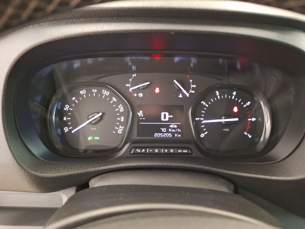 Opel Vivaro 2020 Valkoinen