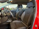 Opel Astra 2020 Punainen