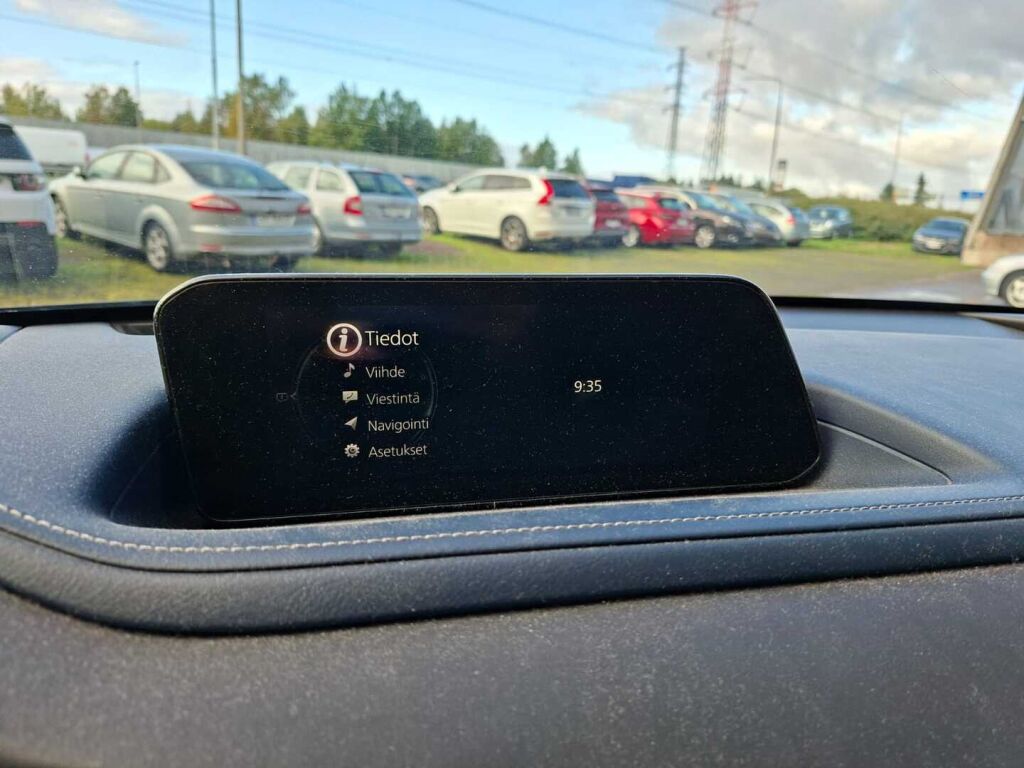 Mazda CX-30 2020 Musta