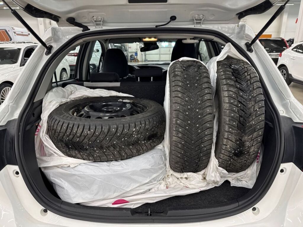 Toyota Yaris 2020 Valkoinen