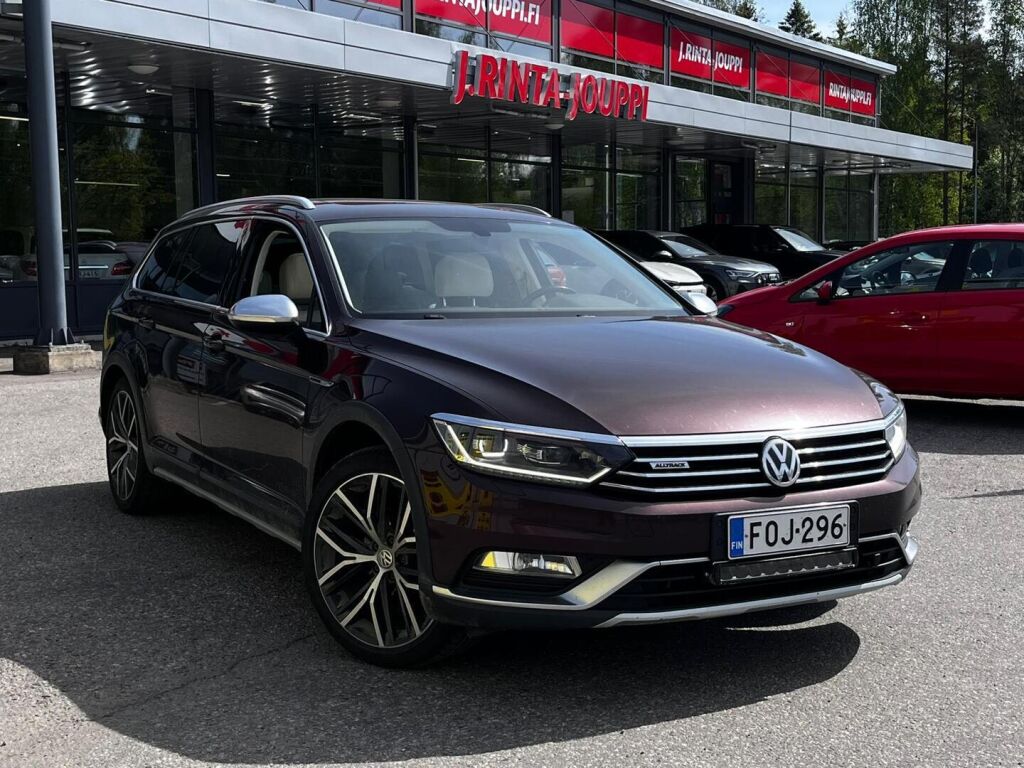 Volkswagen Passat 2016 Ruskea (beige)