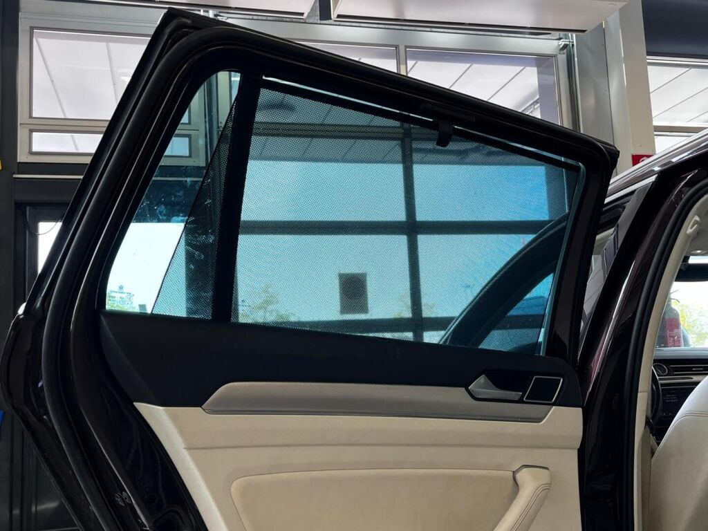 Volkswagen Passat 2016 Ruskea (beige)
