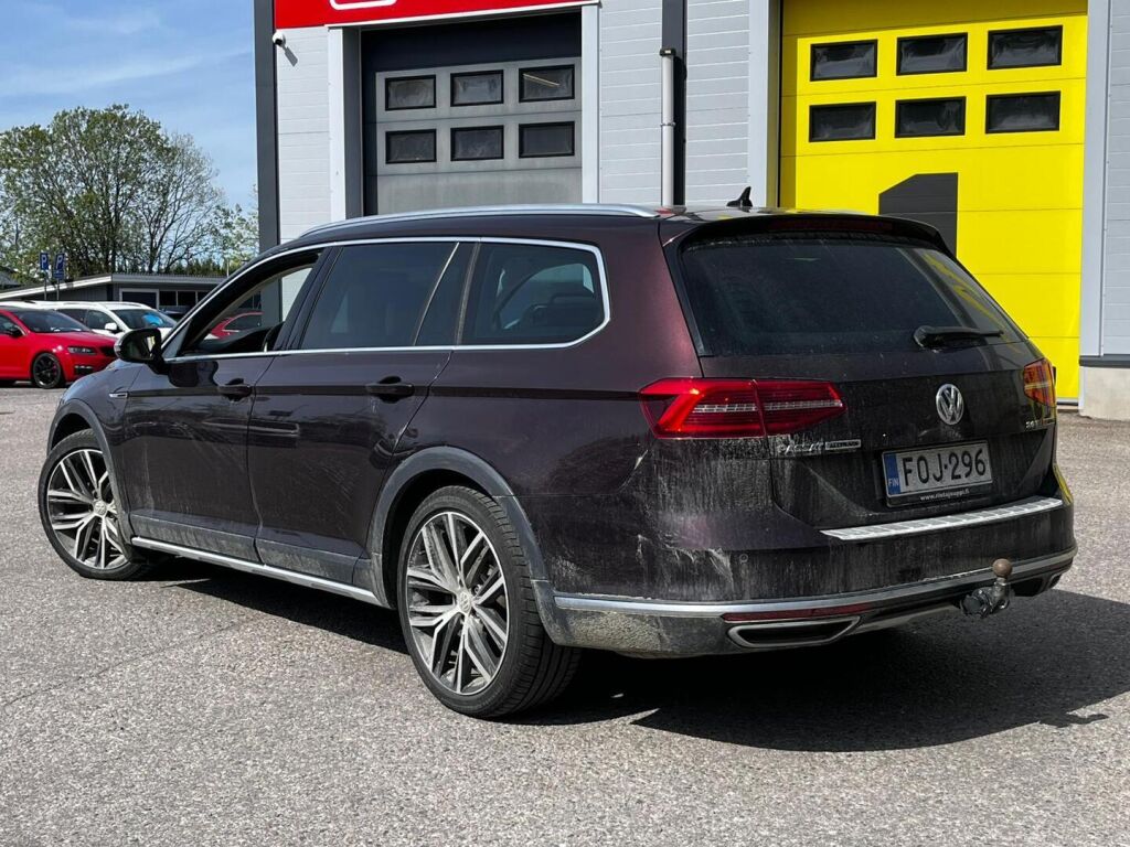 Volkswagen Passat 2016 Ruskea (beige)