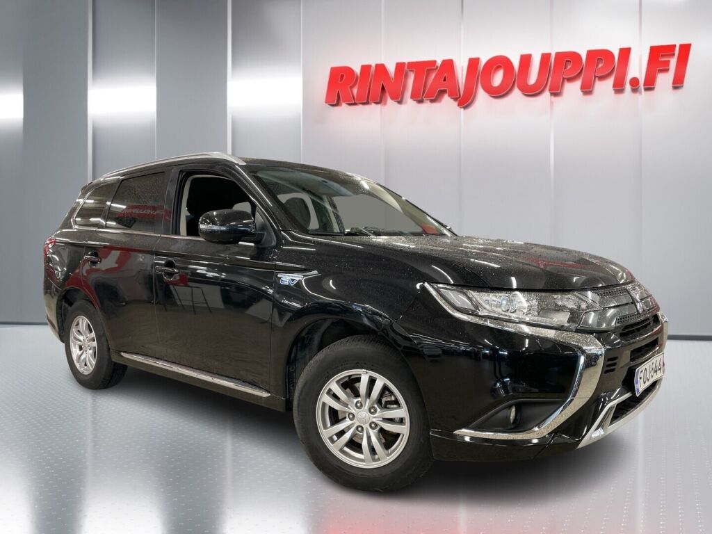 Mitsubishi Outlander PHEV 2020 Musta