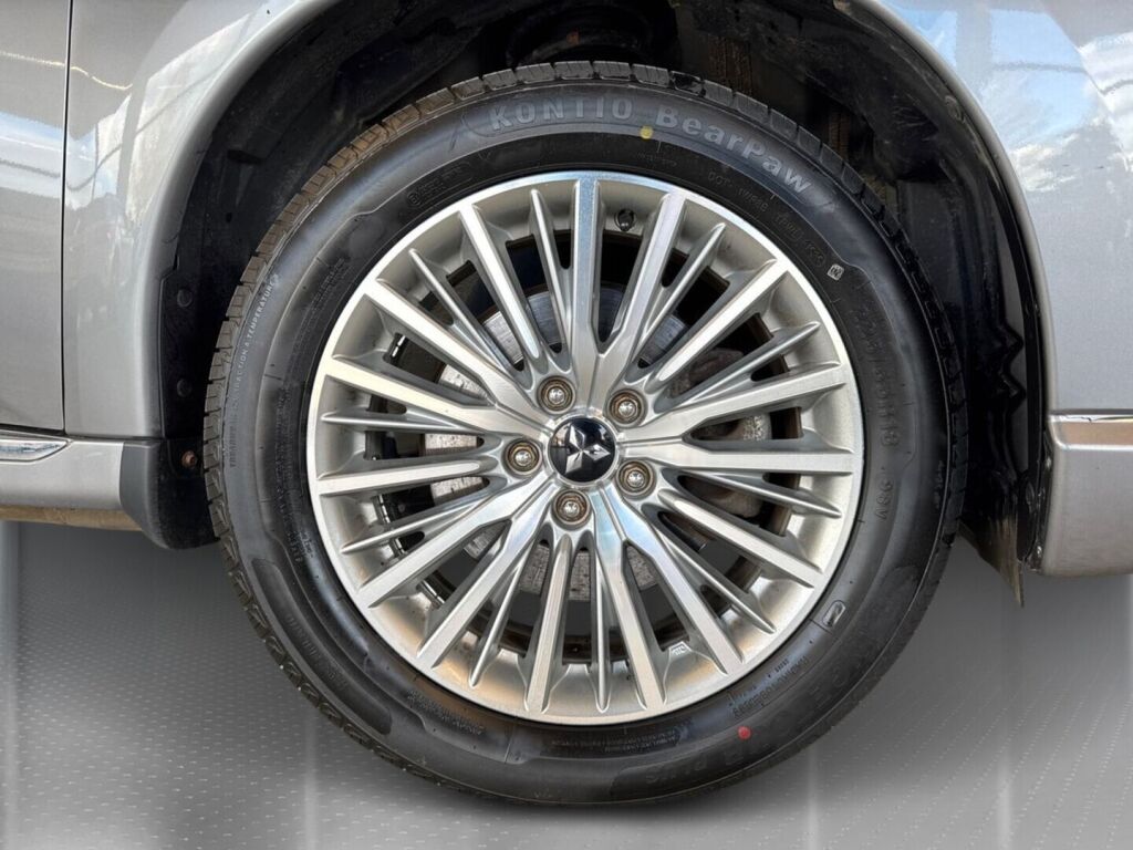Mitsubishi Outlander PHEV 2021 Harmaa