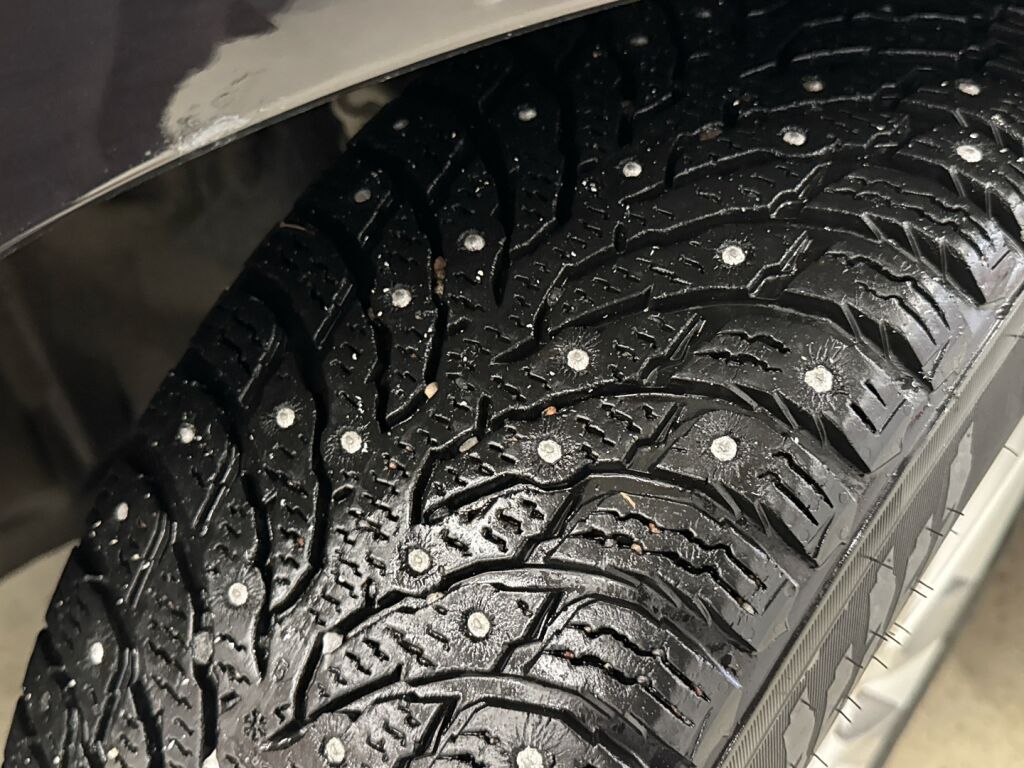 Volvo V60 2015 Musta