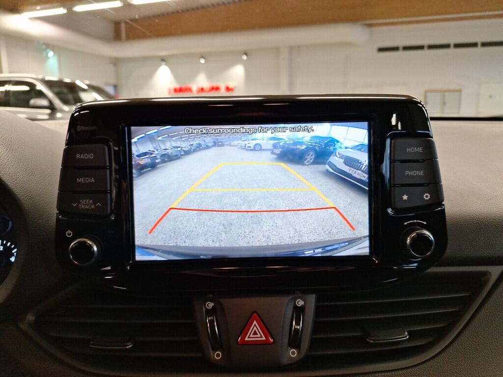 Hyundai i30 Wagon 2020 Musta