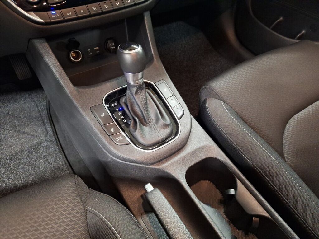 Hyundai i30 Wagon 2020 Musta