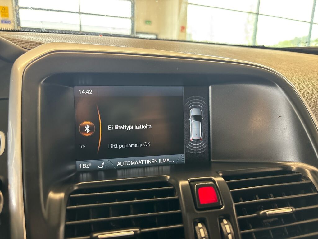 Volvo XC60 2013 Musta