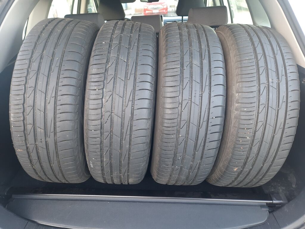 Toyota RAV4 2020 Valkoinen