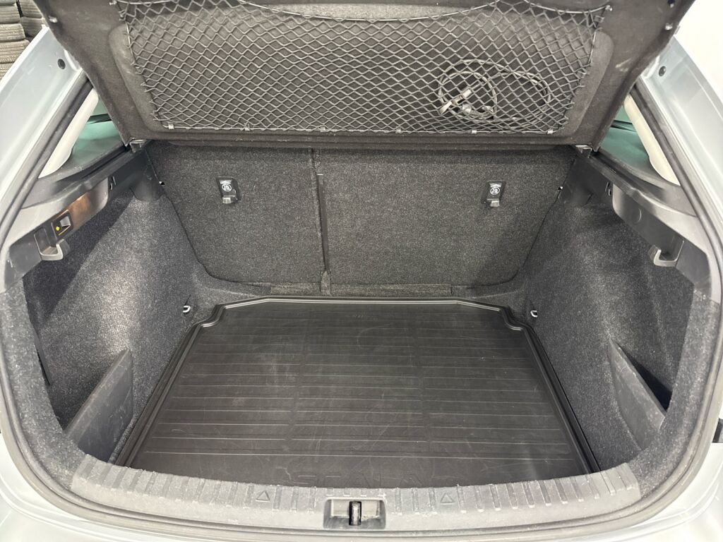 Skoda Scala 2020 Harmaa