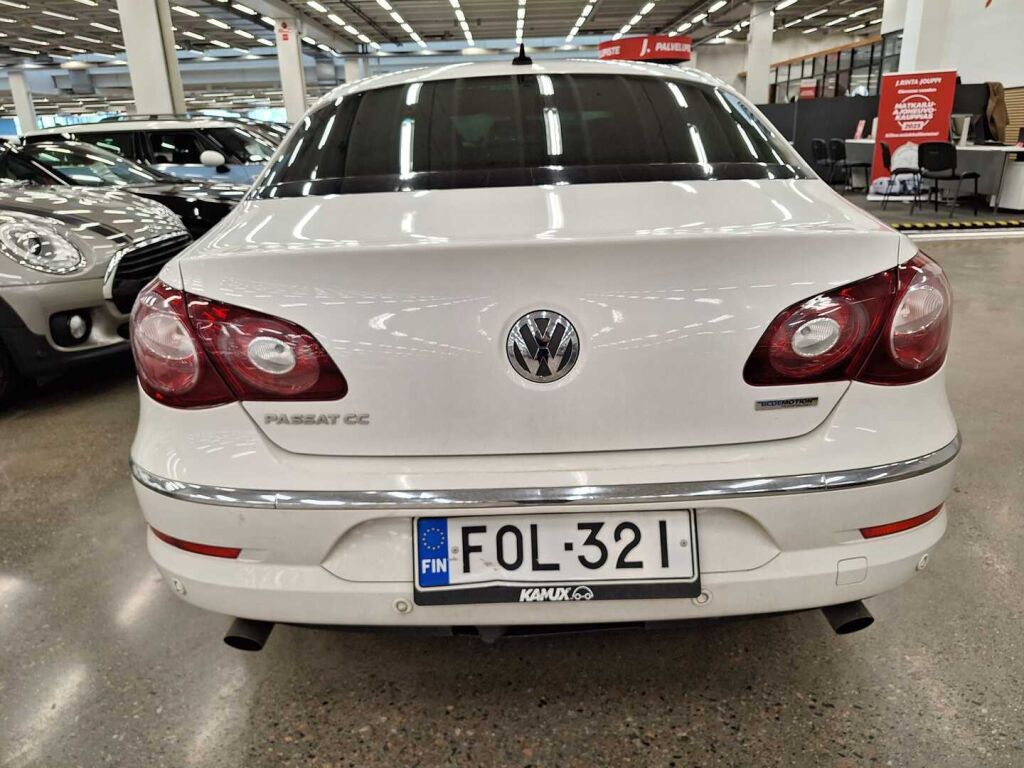 Volkswagen Passat CC 2011 Valkoinen