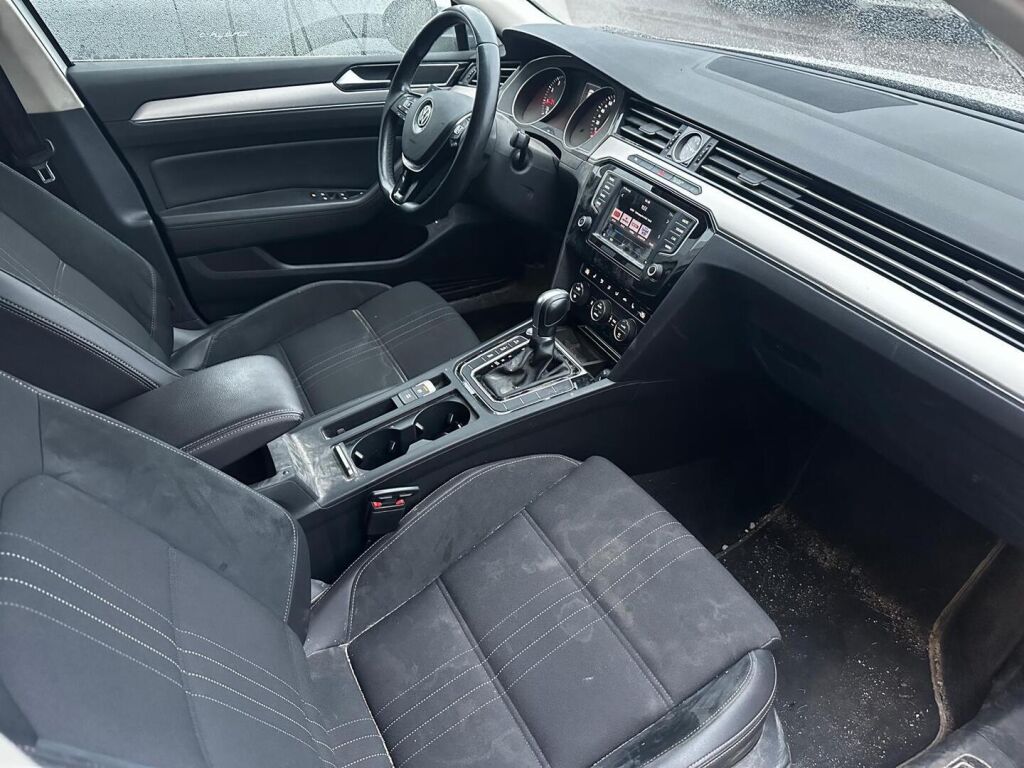 Volkswagen Passat 2017 Valkoinen