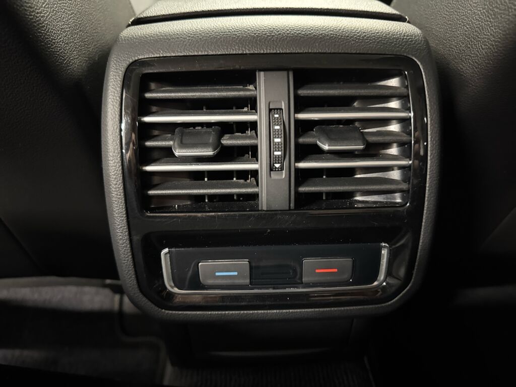 Volkswagen Passat 2017 Valkoinen