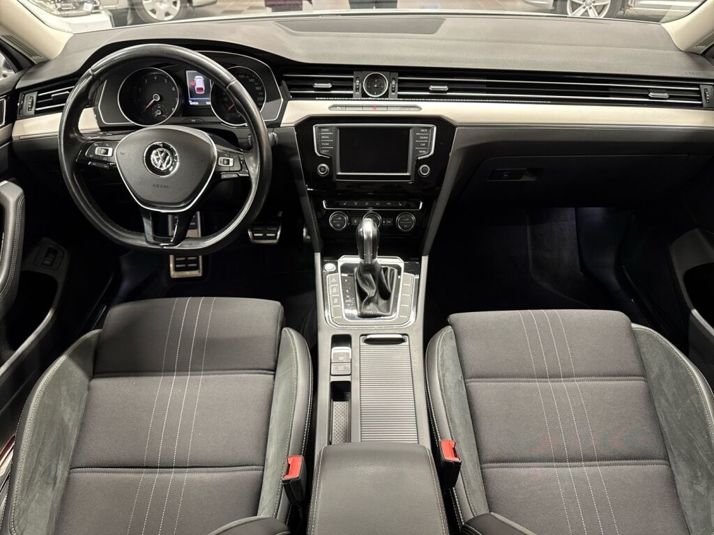 Volkswagen Passat 2017 Valkoinen