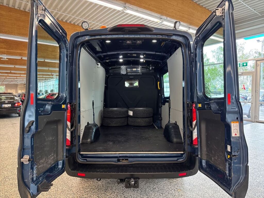 Ford Transit 2021 Sininen