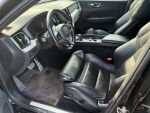 Volvo XC60 2020 Musta