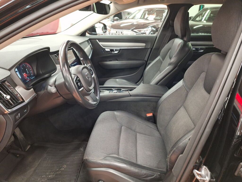 Volvo V90 2016 Musta