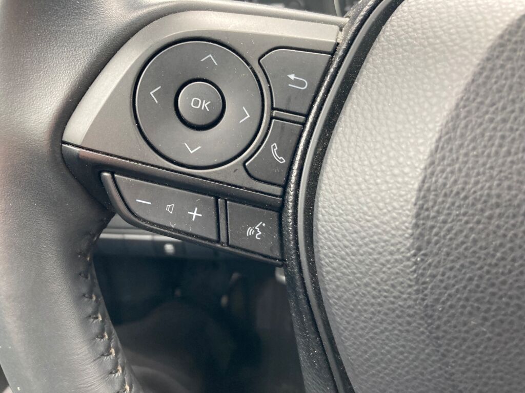 Toyota Corolla 2020 Metallinhohto Ruskea (beige)