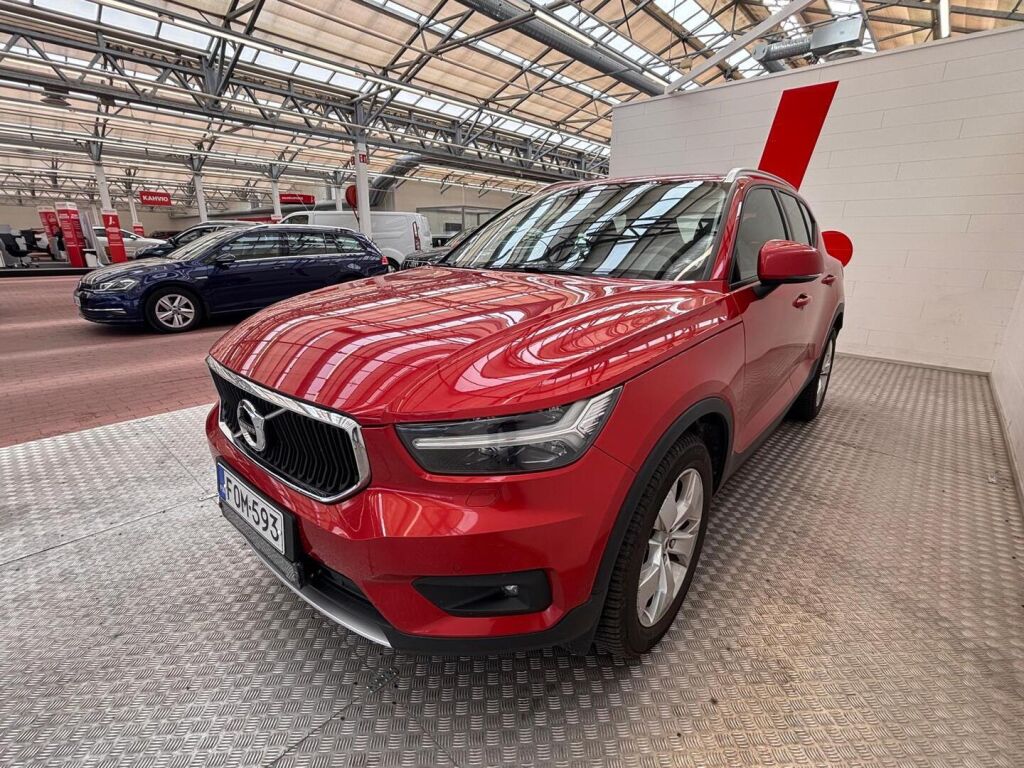 Volvo XC40 2020 Punainen