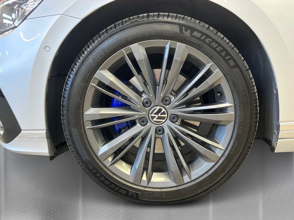 Volkswagen Passat 2021 Hopea