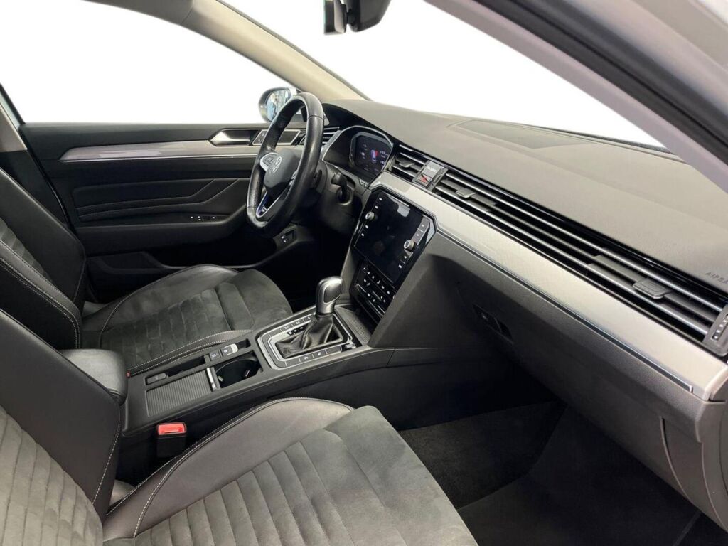 Volkswagen Passat 2021 Hopea