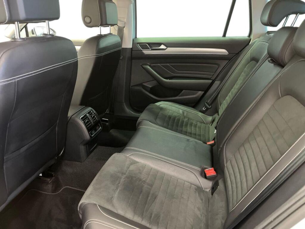 Volkswagen Passat 2021 Hopea