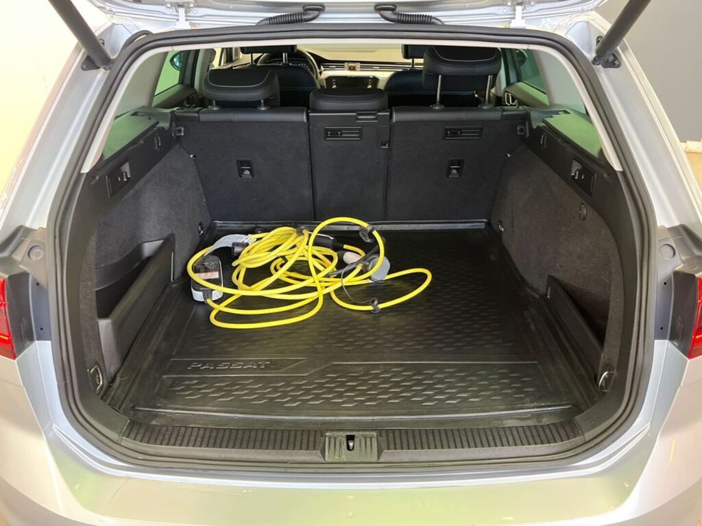 Volkswagen Passat 2021 Hopea