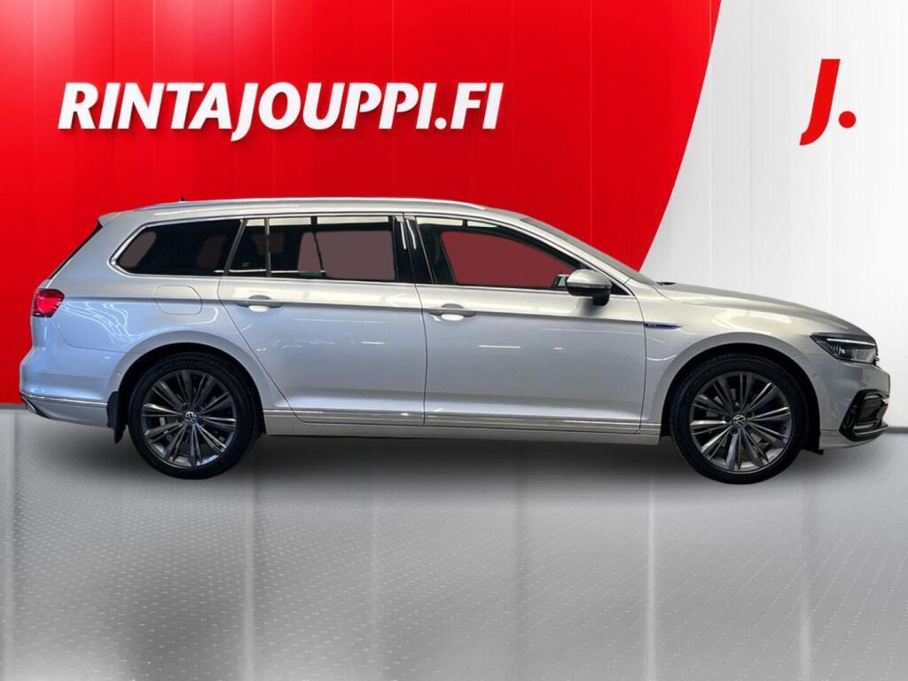 Volkswagen Passat 2021, bild 7/30
