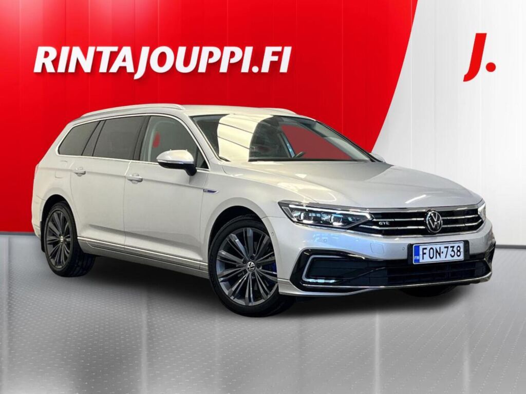 Volkswagen Passat 2021, bild 2/30