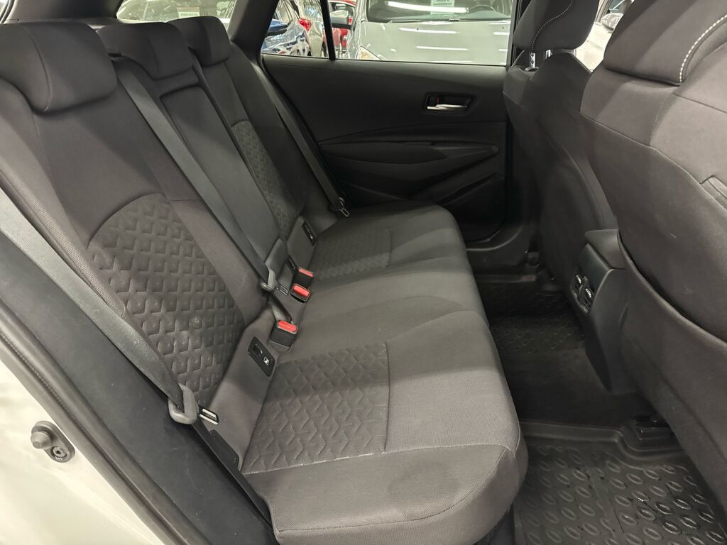 Suzuki Swace 2021 Valkoinen