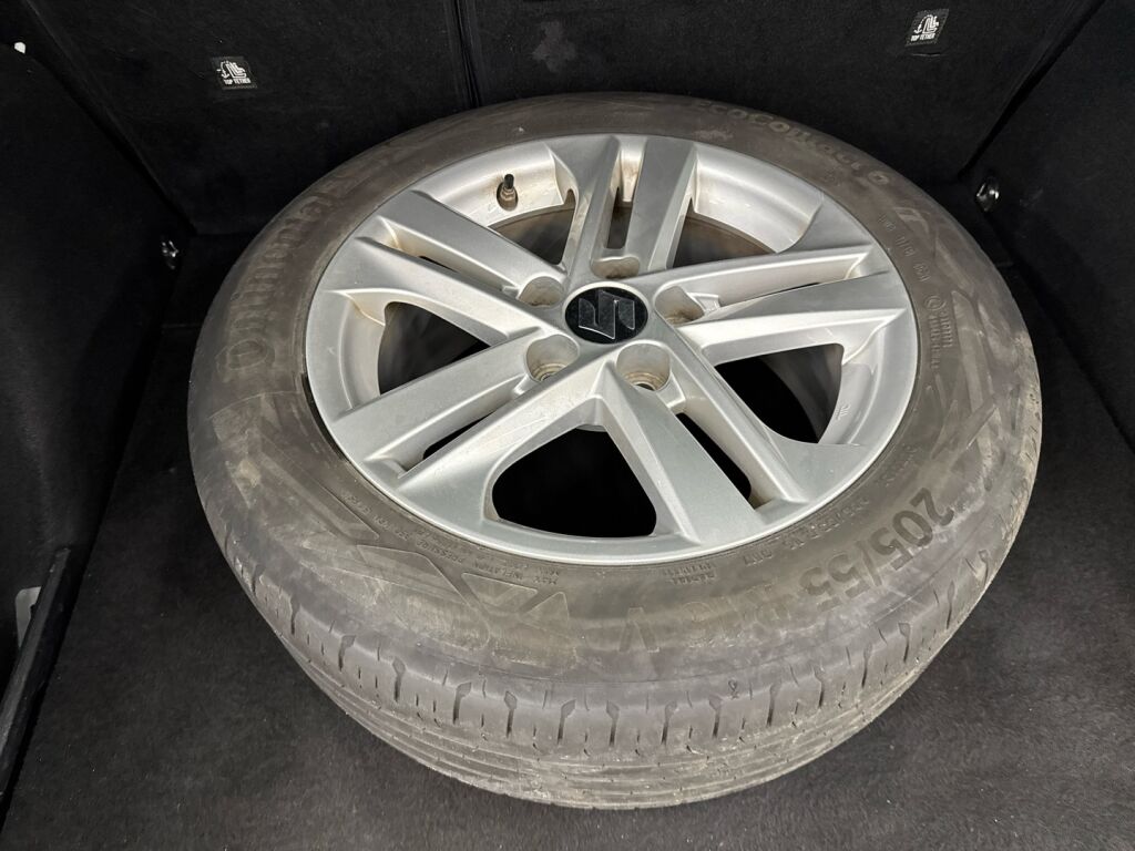 Suzuki Swace 2021 Valkoinen