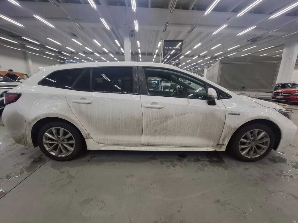 Suzuki Swace 2021 Valkoinen